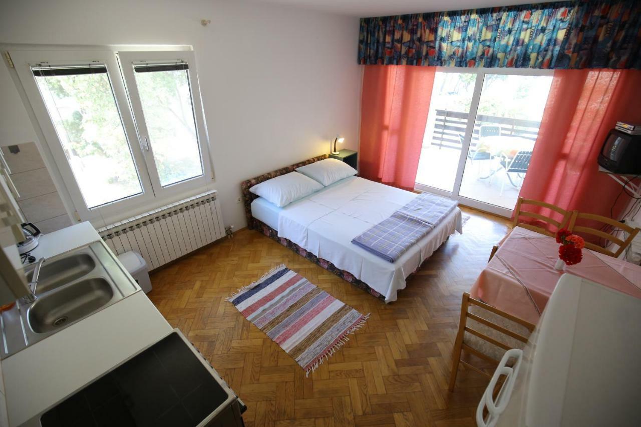 Apartments Paleka Petrčane Zewnętrze zdjęcie