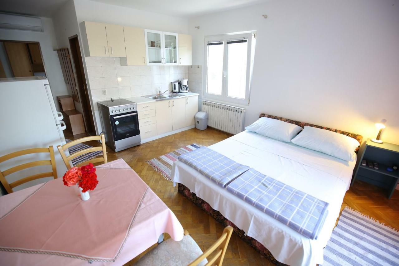 Apartments Paleka Petrčane Zewnętrze zdjęcie