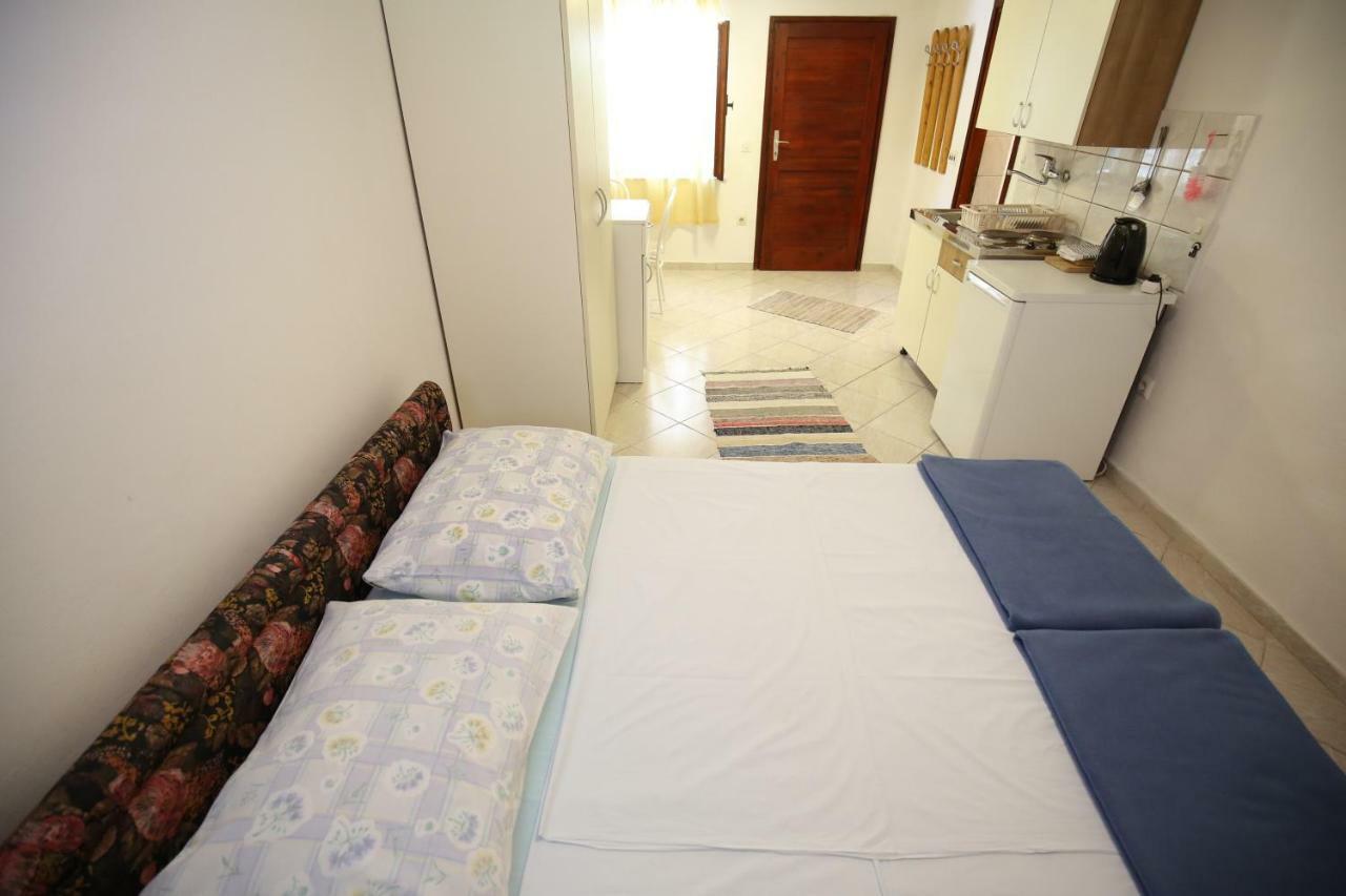 Apartments Paleka Petrčane Zewnętrze zdjęcie