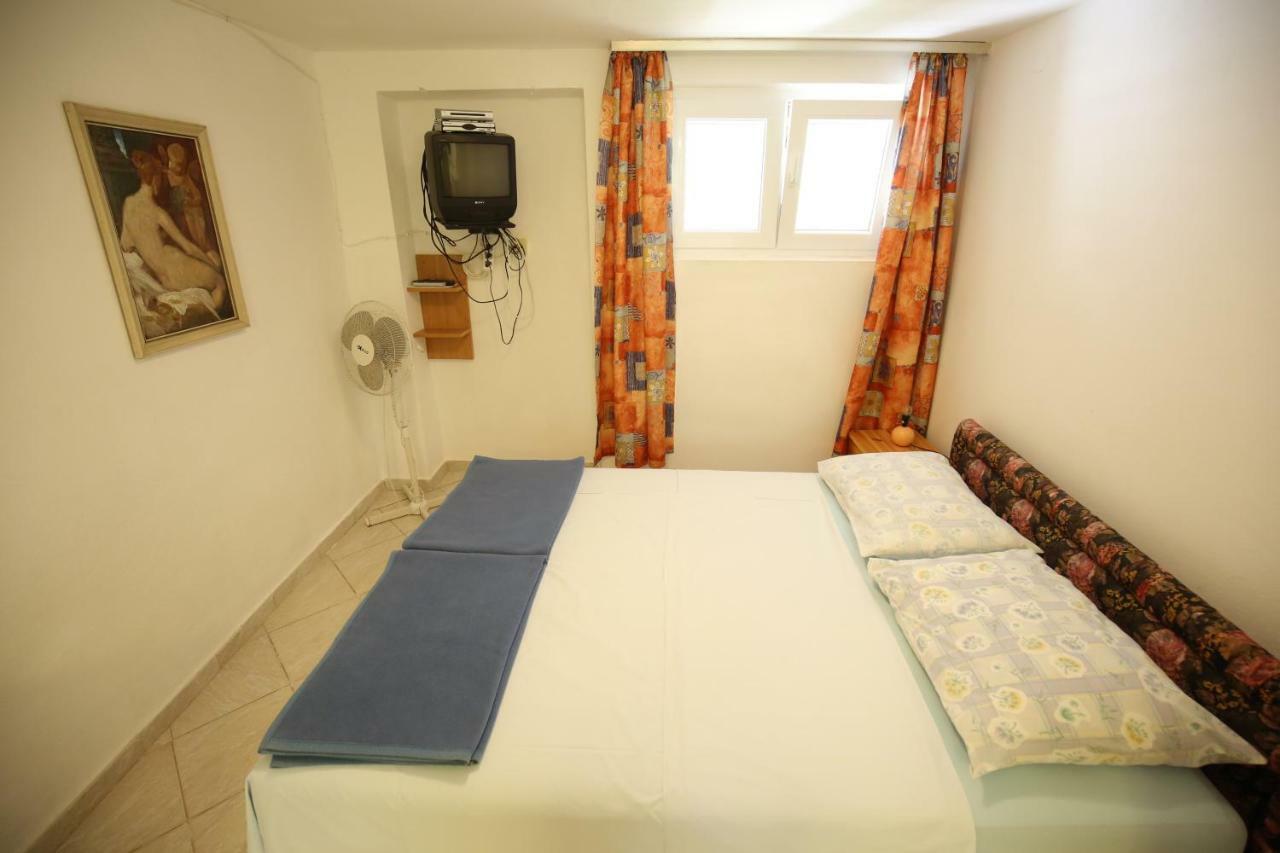 Apartments Paleka Petrčane Zewnętrze zdjęcie