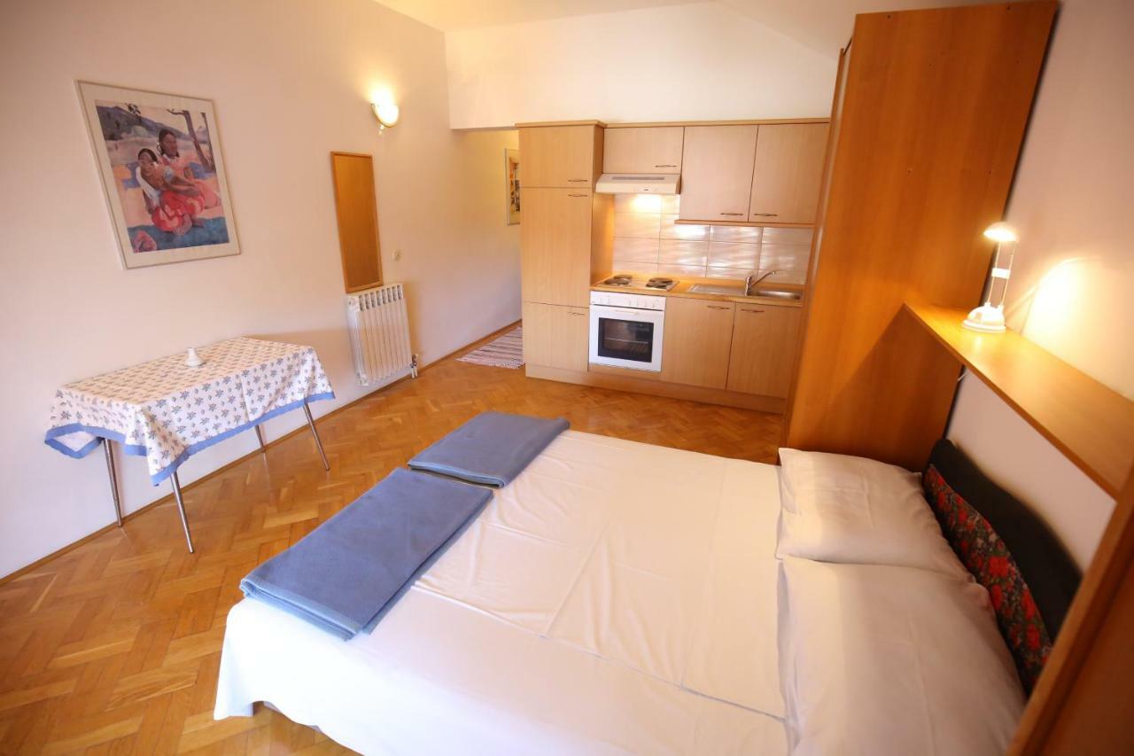 Apartments Paleka Petrčane Zewnętrze zdjęcie