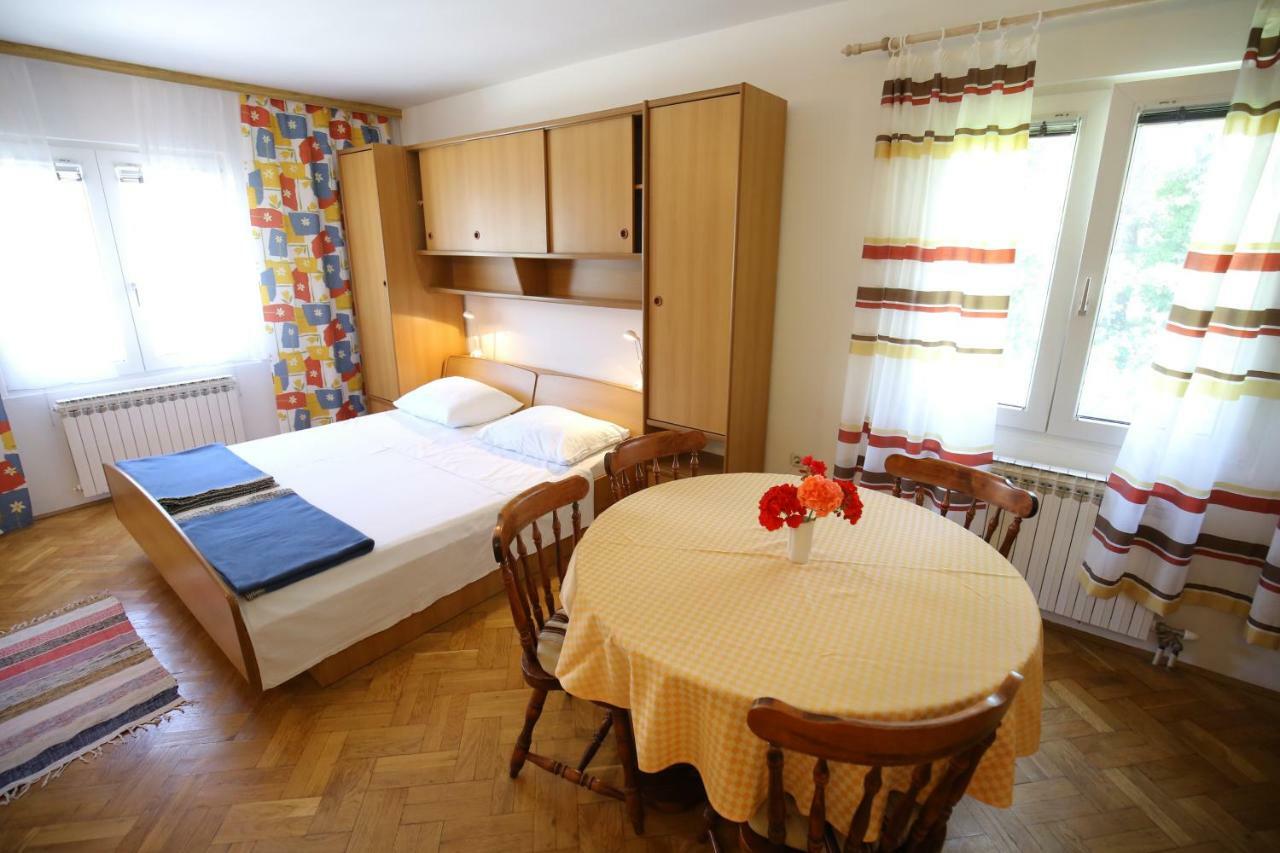 Apartments Paleka Petrčane Zewnętrze zdjęcie