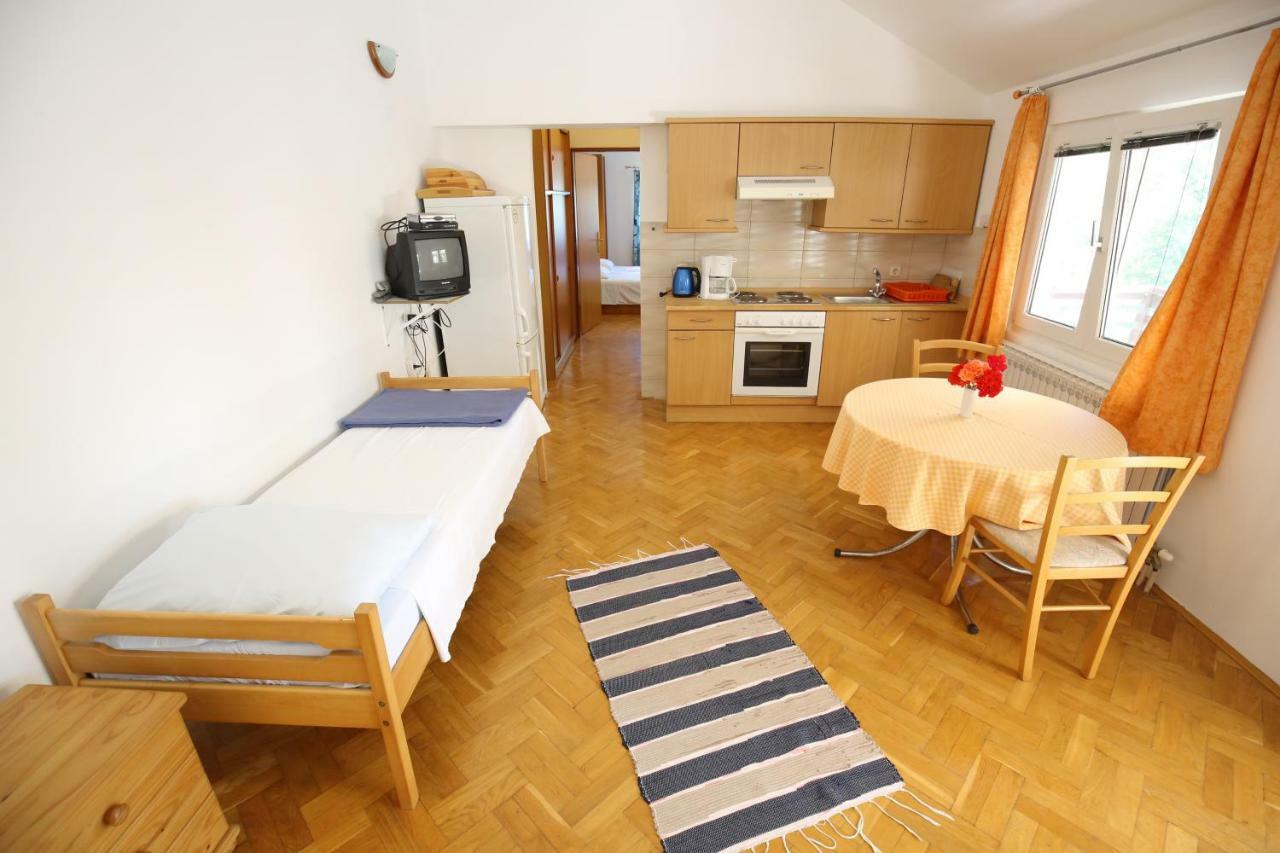 Apartments Paleka Petrčane Zewnętrze zdjęcie