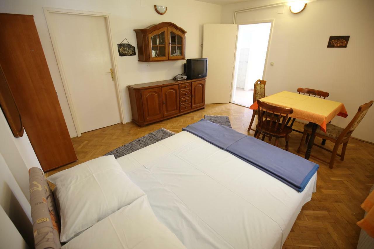 Apartments Paleka Petrčane Zewnętrze zdjęcie