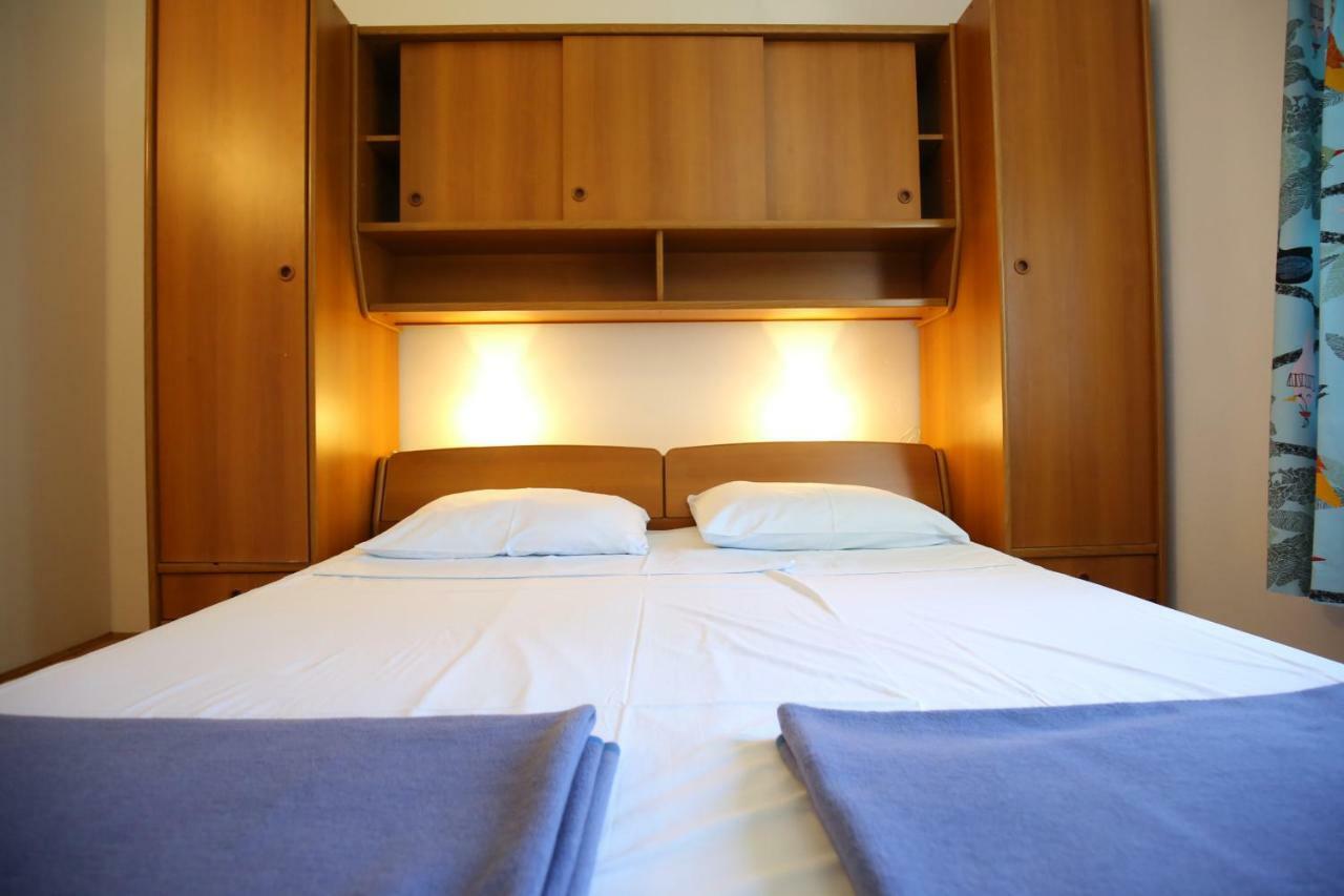 Apartments Paleka Petrčane Zewnętrze zdjęcie